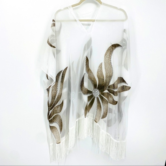 Cruise Club Floral Fringe pullover V-neck Coverup - Picture 1 of 15